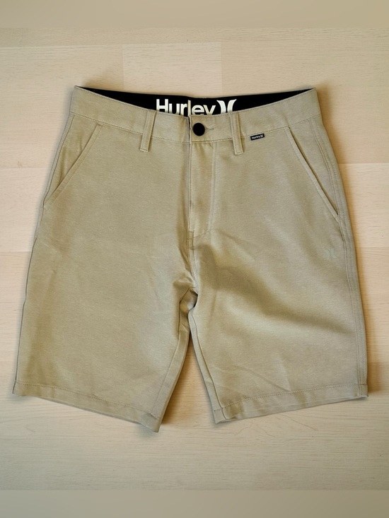 Hurley Other - Hurley Men’s Tan Flat Front Walk-Shorts Size 28